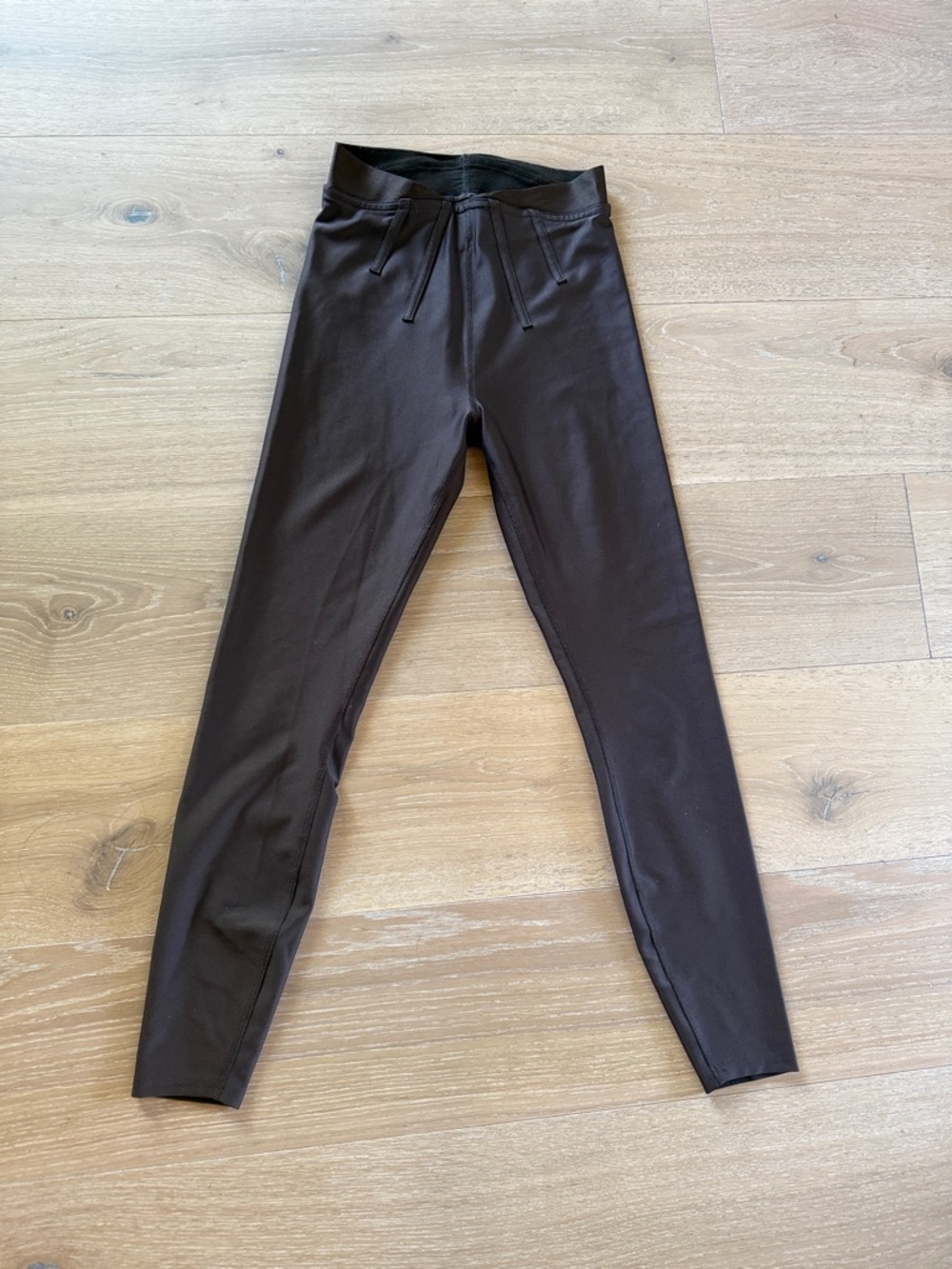 ALO brown leggings High-Waist Leggings in Dark Brown XS